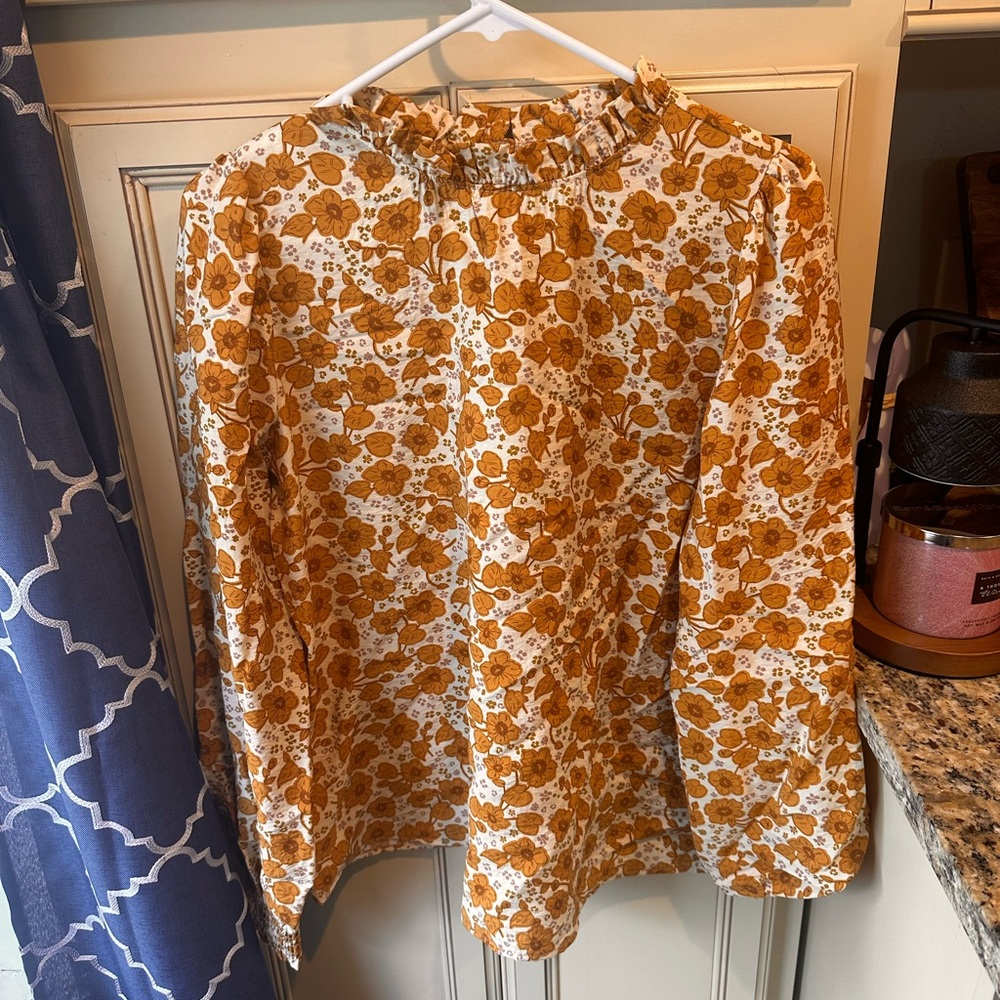 Floral Print Les Amis Women's Top large, like new